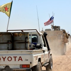 Ανακοίνωση ΜΕΚΕΑ: Οι άθλιοι Κούρδοι εγκαταλείπουν τον αντι-ιμπεριαλιστικό αγώνα για να κάνουν ένα  αμερικανο-σιωνιστικό προτεκτοράτο